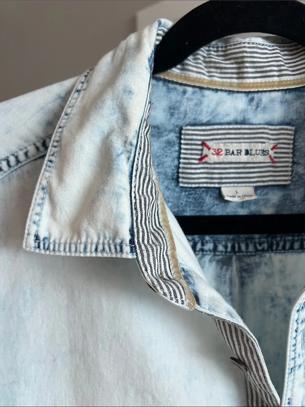 32 Bar Blues Acid Washed 100% Cotton Casual Button Down Shirt size Large